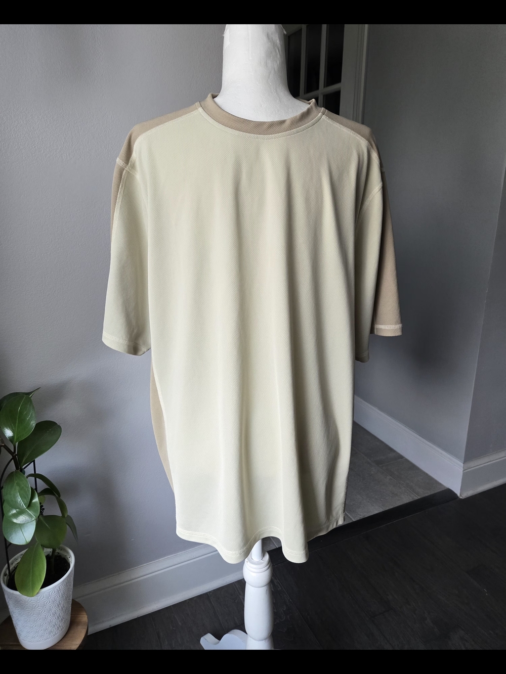 L.L.Bean Men's Active Performance Mesh T-Shirt XL Beige Wicking Quick-Dry